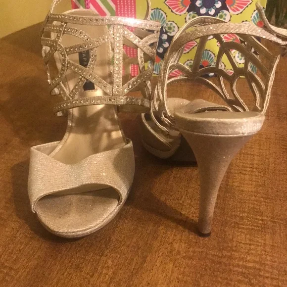 Caparros - Picture 11 of 13